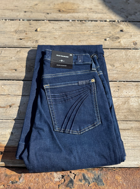 Tried & true dojo tailorless - 7 for all mankind