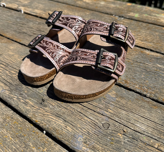 Marlowe sandal - size 6 only